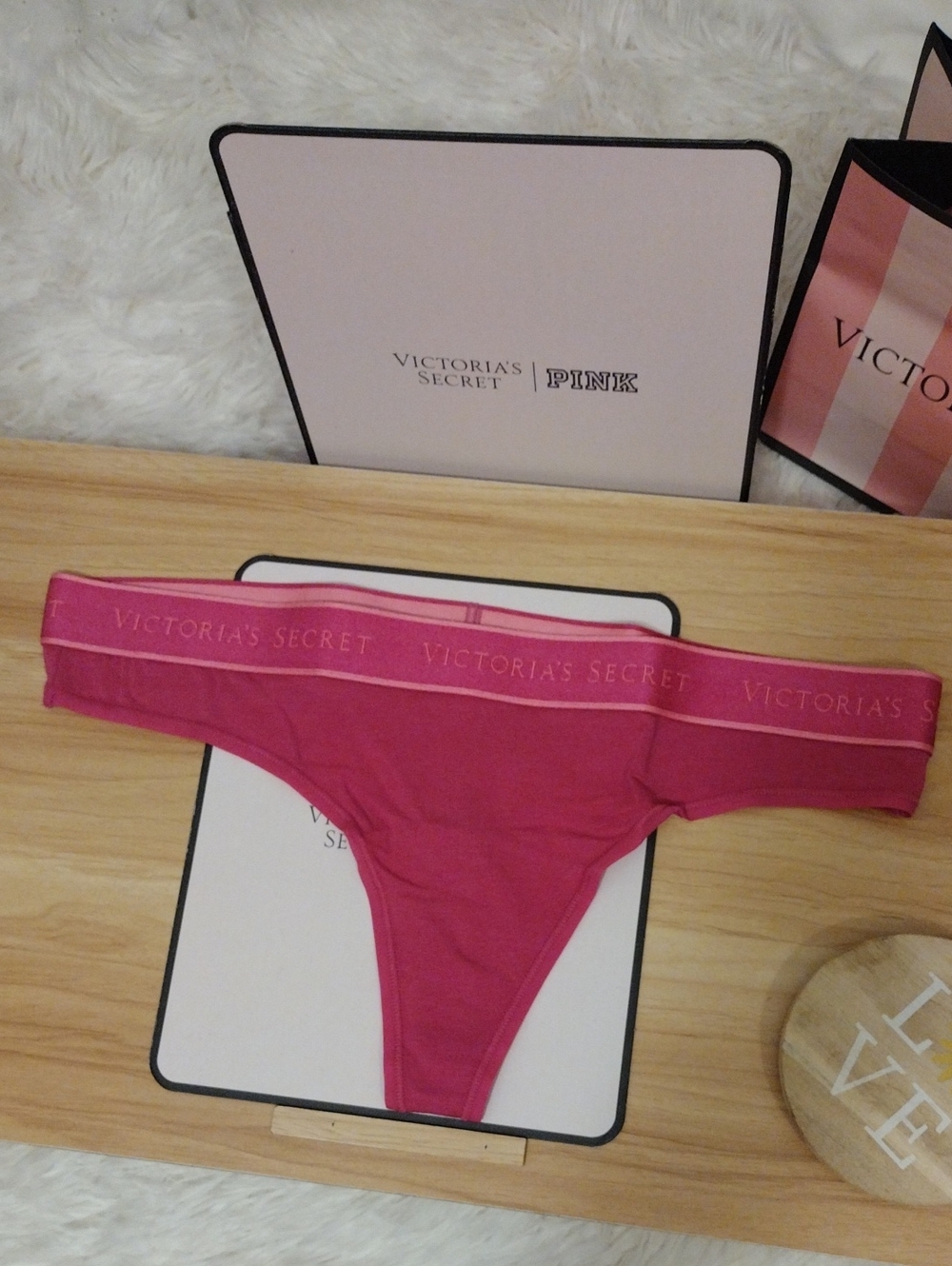 Victoria's Secret Pink Magenta Thong Medium 🆕
